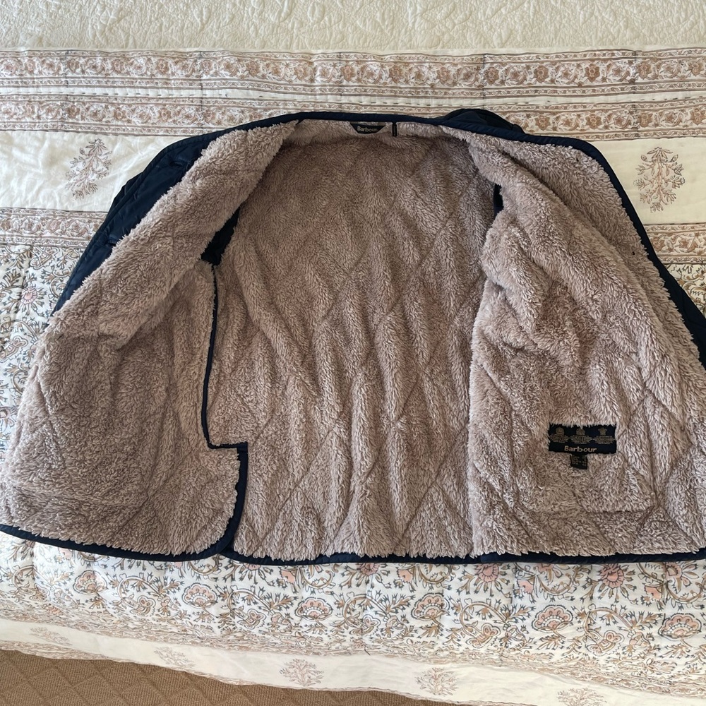 Barbour Navy Quilted Lined Women's Puffer Jacket - Picture 5 of 5